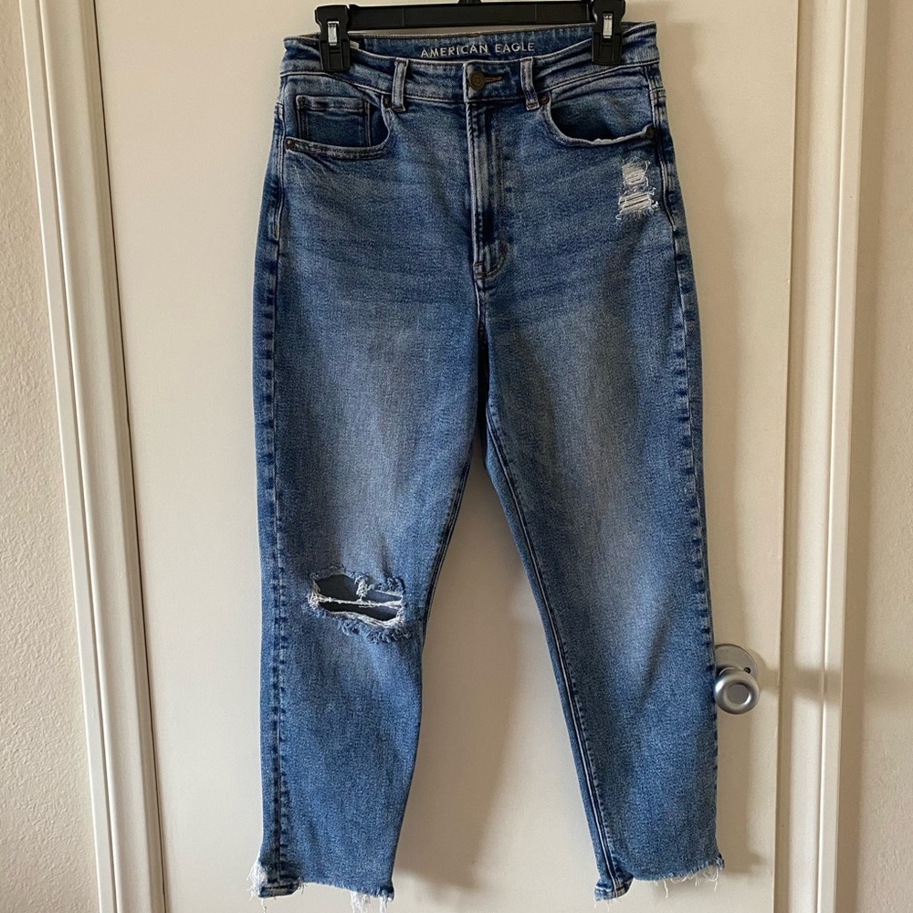 American Eagle Highest Rise Mom Jeans,‎ 8 Short
